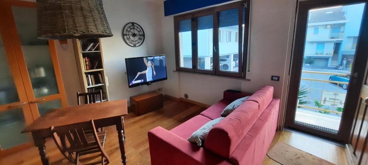 Casamarina Apartman Marina di Montemarciano Kültér fotó